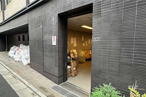 ゴミ置き場