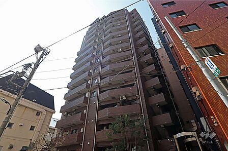 日神パレステージ西麻布の外観(北東側から)