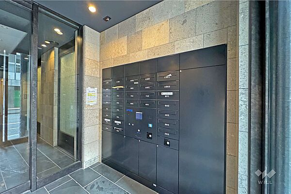 宅配ボックスと共用ポスト