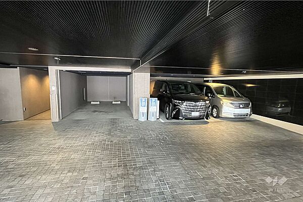 敷地内駐車場（屋内平面式）