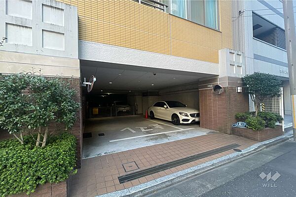 駐車場の出入り口
