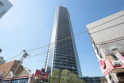 外観:グランドシティタワー月島の外観(東側から) 外観:グランドシティタワー月島の外観(東側から)