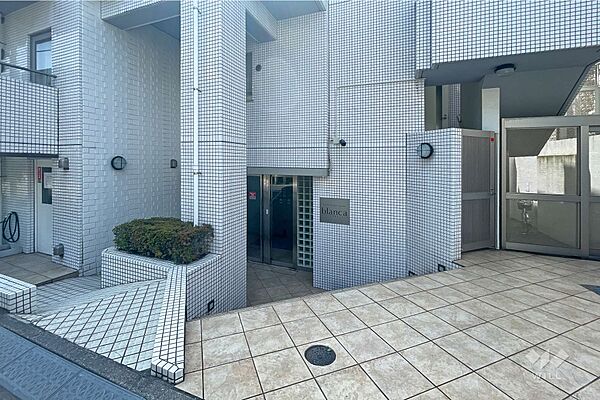 エントランスアプローチ