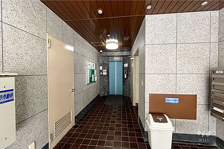 エントランスホール