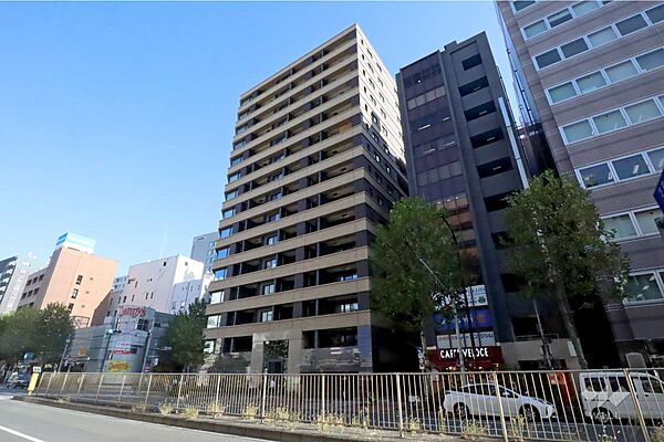 アネシア築地ステーションレジデンスの外観(西側から)