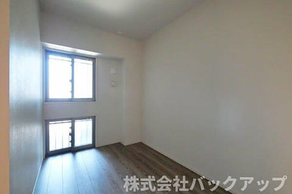洋室を拡大表示