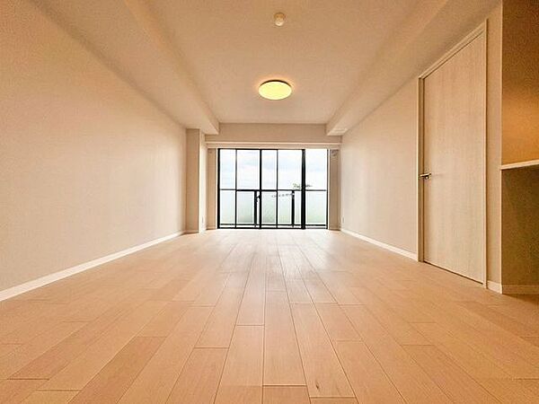 「木のぬくもり感じる優しい雰囲気のお部屋」落ち着いたカラーコーディネートの室内。インテリアやファブリックで、オーナー様好みのテイストデザインを取り入れて頂けます。