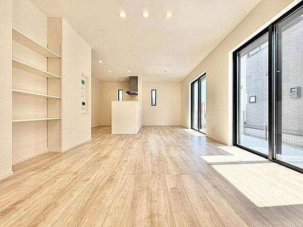 「寛ぎの空間リビング」毎日過ごす場所だからこそ、飽きのこないデザインが大事。本当に欲しい「寛げる空間」を実感して頂けます。