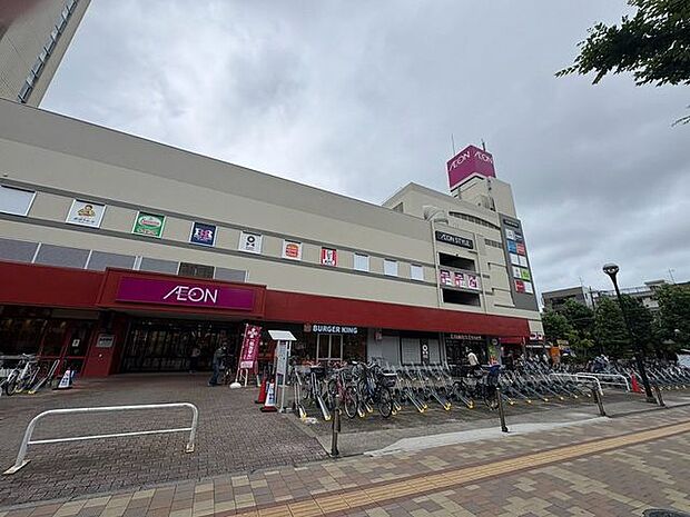 イオンフードスタイル新松戸店 徒歩21分。 1680m