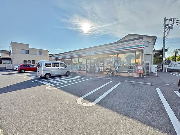 セブンイレブン白井根店 徒歩4分。 250m