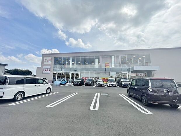ファッションセンターしまむら 東我孫子店750m
