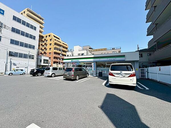 ファミリーマート江戸川松江三丁目店 10m
