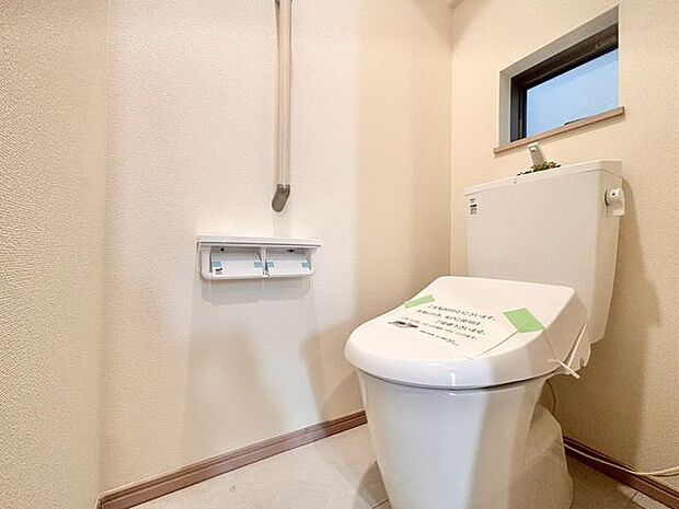 「ウォシュレット機能付き」優れた節水効果や汚れが付きにくい便座など、ほしかった機能が揃ったウォシュレット一体型トイレです。
