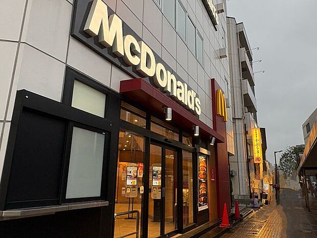 マクドナルド一之江東口店 徒歩10分。 750m