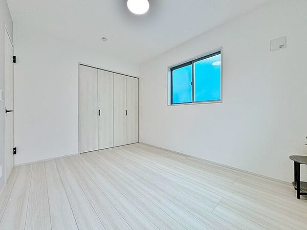 「居心地の良いナチュラル空間」お家時間を穏やかに過ごせる寛ぎの空間です。居心地の良さを実感して頂けるお部屋となっております。
