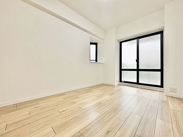 「居心地の良いナチュラル空間」お家時間を穏やかに過ごせる寛ぎの空間です。居心地の良さを実感して頂けるお部屋となっております。