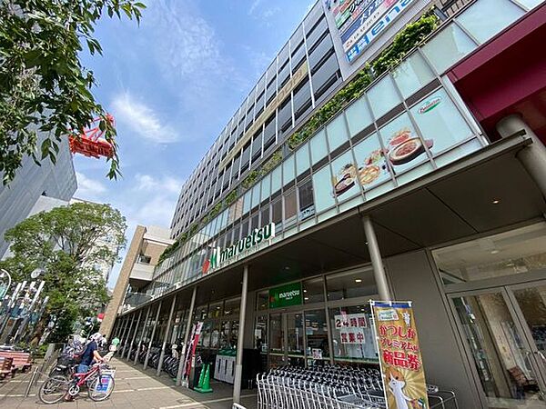 マルエツ金町店 徒歩9分。 660m