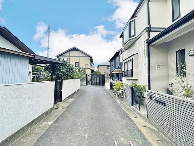 「前面道路含む現地」