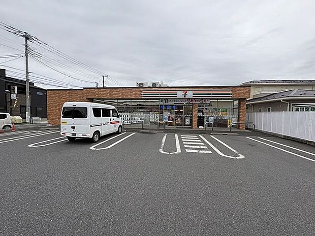 セブンイレブン鎌ケ谷東初富4丁目店 710m