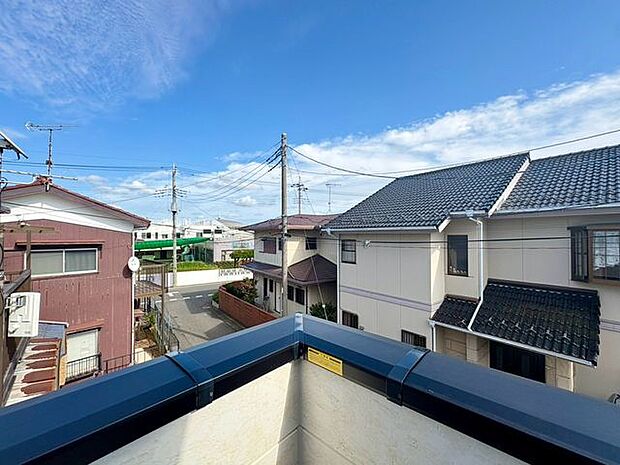 「眺望」心地よい風を感じながら、青空を眺め一息つくことのできる住空間です。