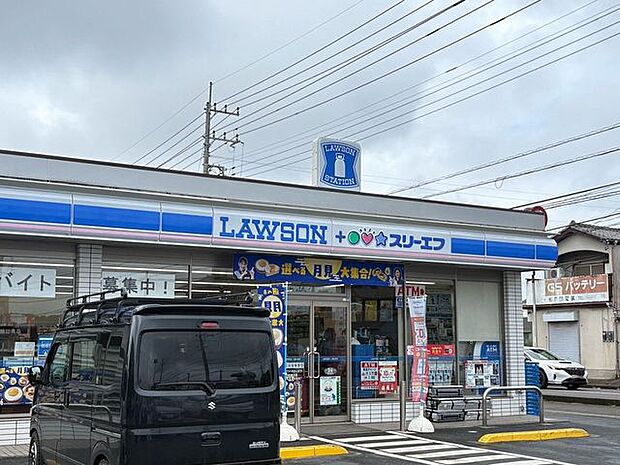 ローソン・スリーエフ白井冨士店 徒歩5分。 350m