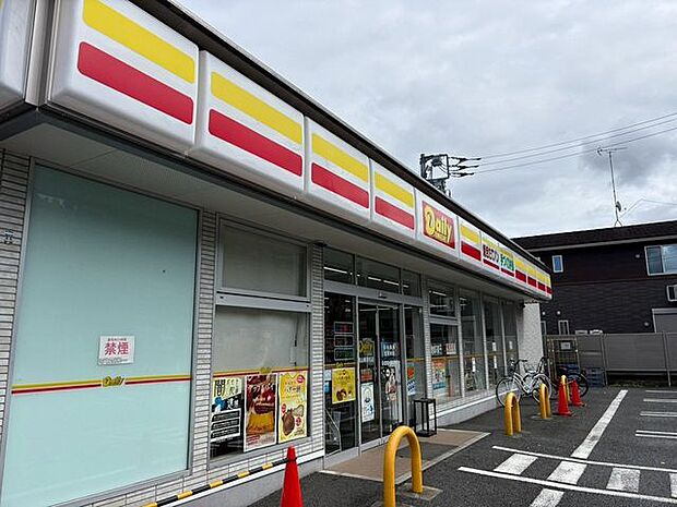 デイリーヤマザキ流山東初石店 徒歩2分。 110m