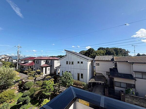 「眺望」心地よい風を感じながら、青空を眺め一息つくことのできる住空間です。