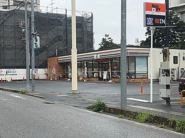 セブンイレブン松戸樋野口店 327ｍ 370m