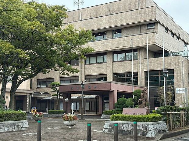 流山市役所 680m