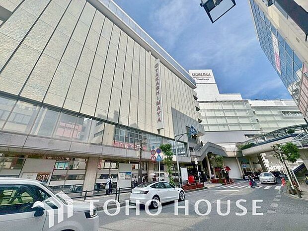 柏駅 徒歩26分。 2030m
