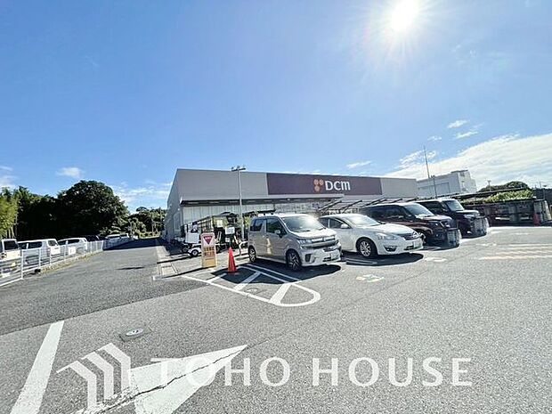 DCM名戸々谷店 徒歩9分。 690m