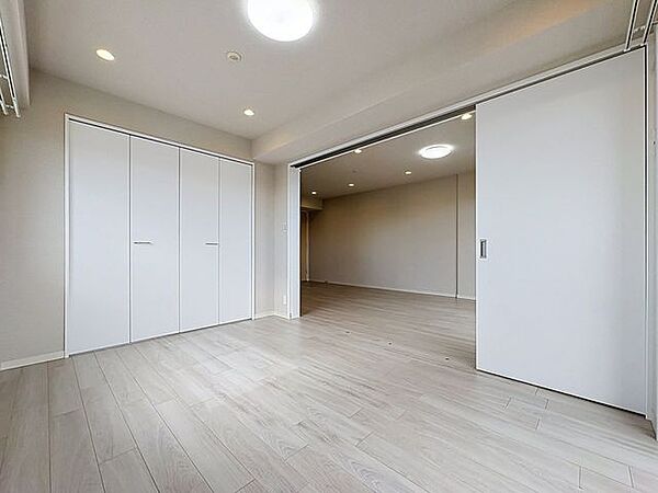 「明るい居室」温もりある自然光を感じていただける居室です。