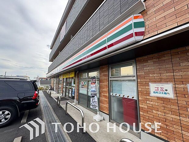 セブンイレブン松戸八ケ崎8丁目店 389m 640m