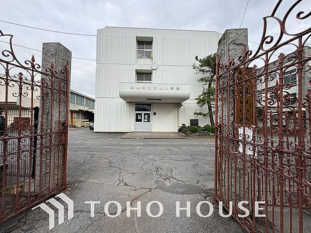 流山市立流山小学校 709m 920m