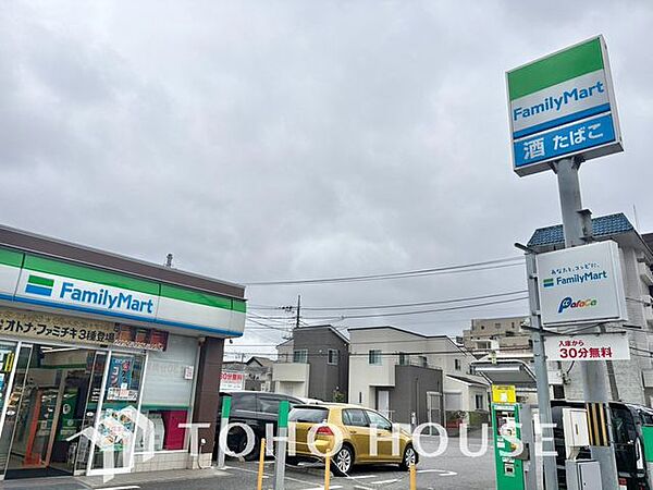 ファミリーマート松戸岩瀬店 83ｍ 80m
