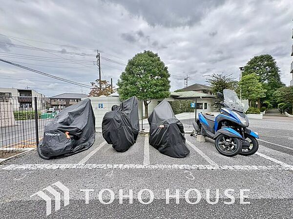 「バイク置場」