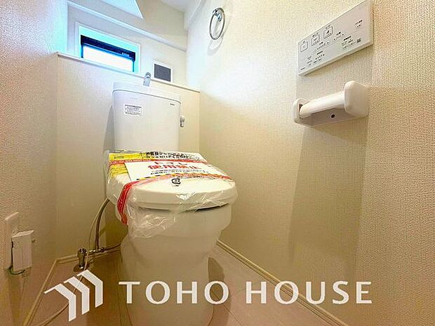 「ウォシュレット機能付き」優れた節水効果や汚れが付きにくい便座など、ほしかった機能が揃ったウォシュレット一体型トイレです。