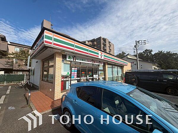 セブンイレブン柏十余二北店 813m 980m