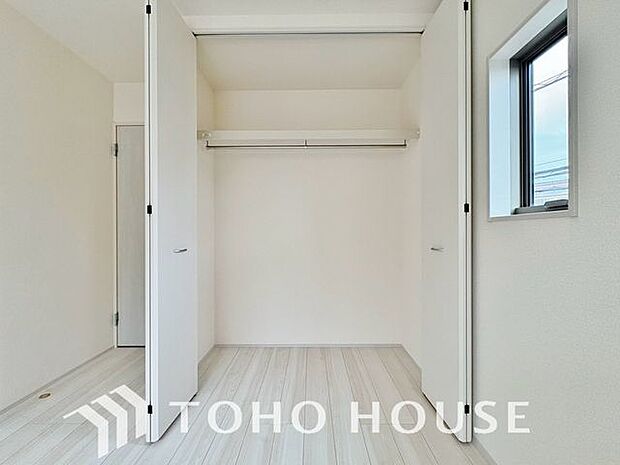 「スッキリ収納の居室」クローゼット付きのため、お部屋はすっきり広々と使うことができます。