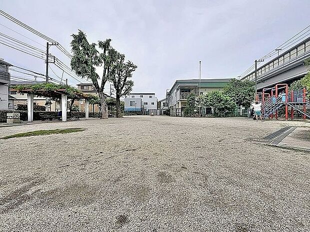 松江二丁目児童遊園 87m