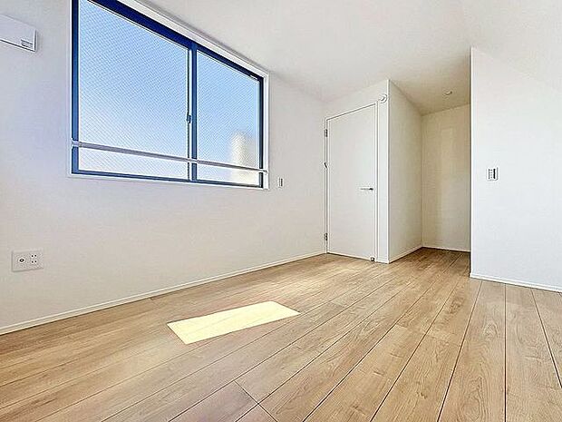 「家事楽プランの間取り。」1階、リビング階に水回りが集結していることで家事導線も確保され、～暮らしやすい～の実現が叶うお家です。