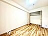 洋室：「明るい居室」温もりある自然光を感じていただける居室です。