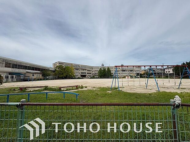松戸市立八ケ崎小学校 885m 1340m