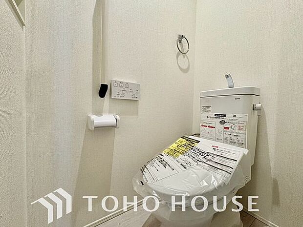 「ウォシュレット機能付き」優れた節水効果や汚れが付きにくい便座など、ほしかった機能が揃ったウォシュレット一体型トイレです。