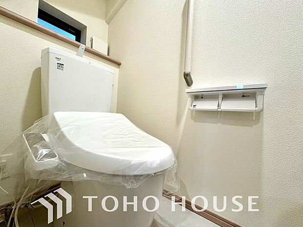 「ウォシュレット機能付き」優れた節水効果や汚れが付きにくい便座など、ほしかった機能が揃ったウォシュレット一体型トイレです。