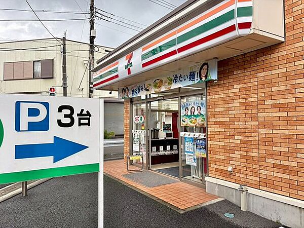 セブン-イレブン 京成稲毛駅前店 590m