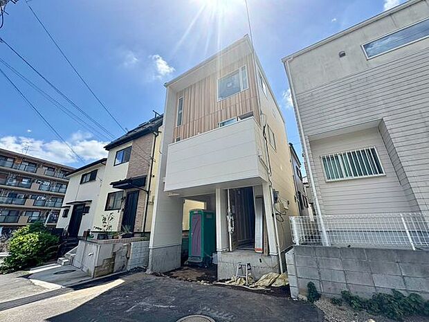 「ただいま」・「おかえり」。新居で交わす家族同士の何気ないやり取りがただ何となく嬉しいんです。自分のお家を手に入れた事の喜びが感じられるお客様からの素敵なエピソードです。