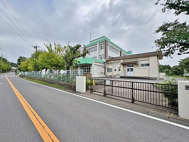 花野井小学校 450m