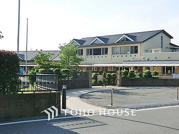 さかいね幼稚園 徒歩112分。 8940m