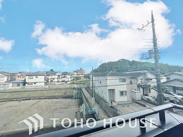 「眺望」心地よい風を感じながら、青空を眺め一息つくことのできる住空間です。